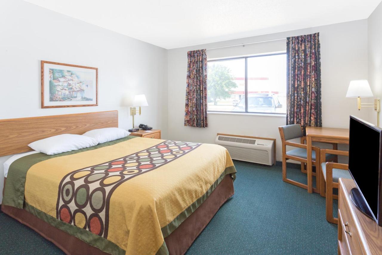 Hotel Super 8 By Wyndham Dewitt Extérieur photo